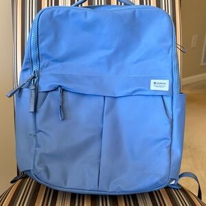 Lululemon Blue Everyday Backpack 21L Gently used/Cleaned